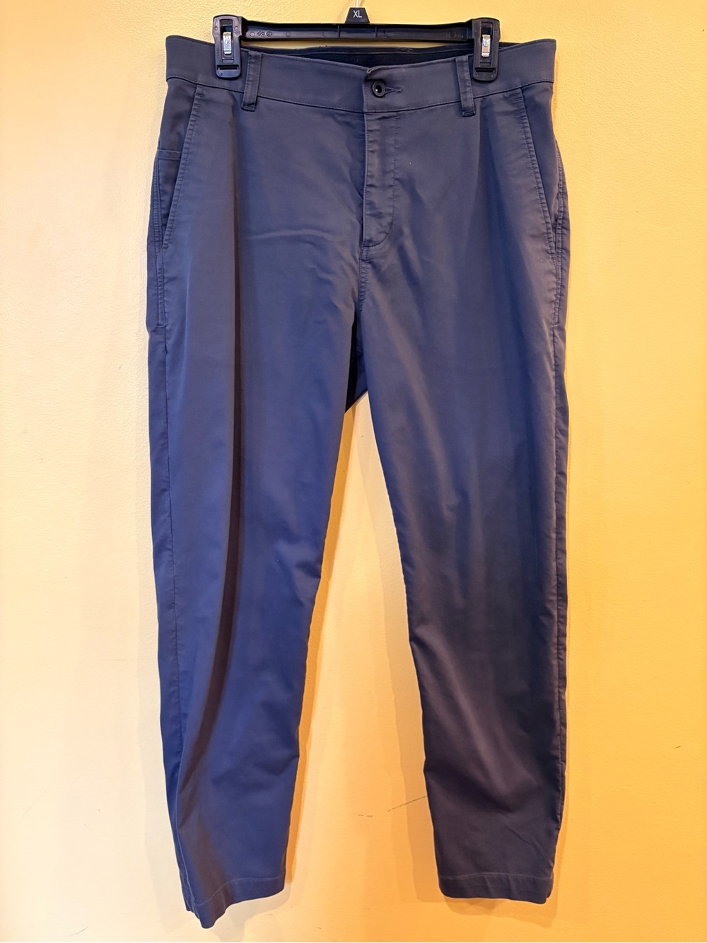 NIKE Golf Pants Mens 32 x 32 DRI-Fit Reg Fit Chino Orange Tab Sticky Waist
